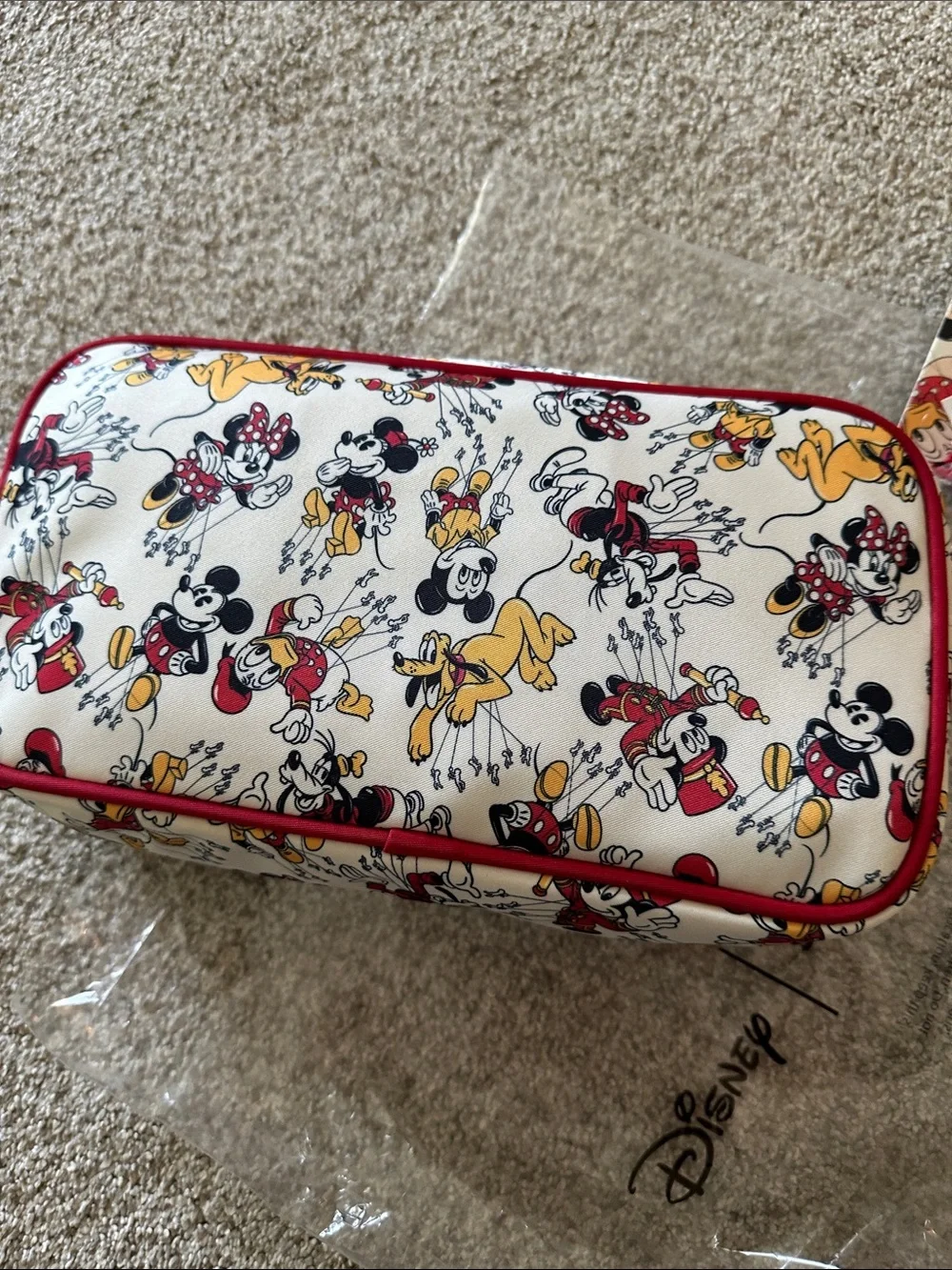 Stoney clover lane Disney exclusive thanksgiving day parade pouch